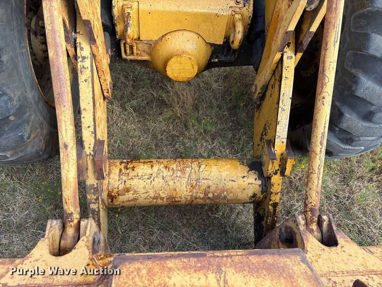 image for item EX0024 1981 Caterpillar 910 wheel loader