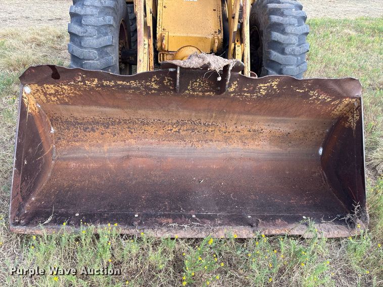image for item EX0024 1981 Caterpillar 910 wheel loader