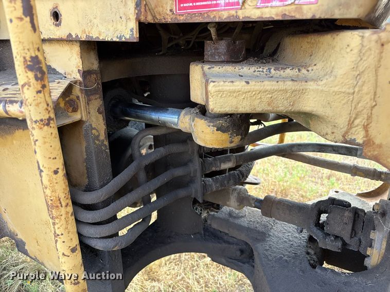 image for item EX0024 1981 Caterpillar 910 wheel loader