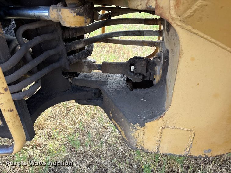 image for item EX0024 1981 Caterpillar 910 wheel loader