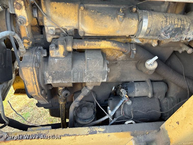 image for item EX0024 1981 Caterpillar 910 wheel loader