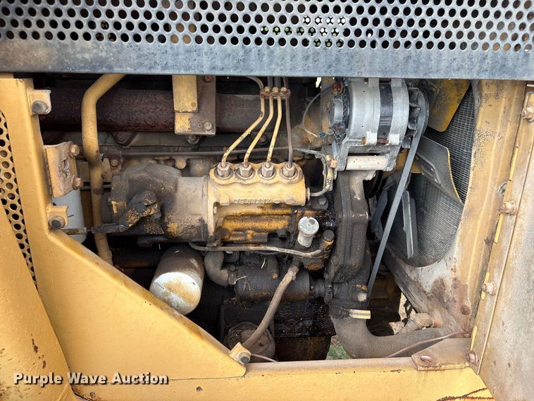 image for item EX0024 1981 Caterpillar 910 wheel loader