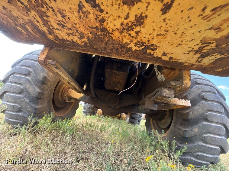 image for item EX0024 1981 Caterpillar 910 wheel loader