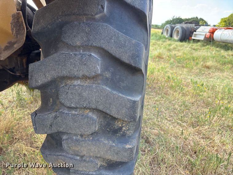 image for item EX0024 1981 Caterpillar 910 wheel loader