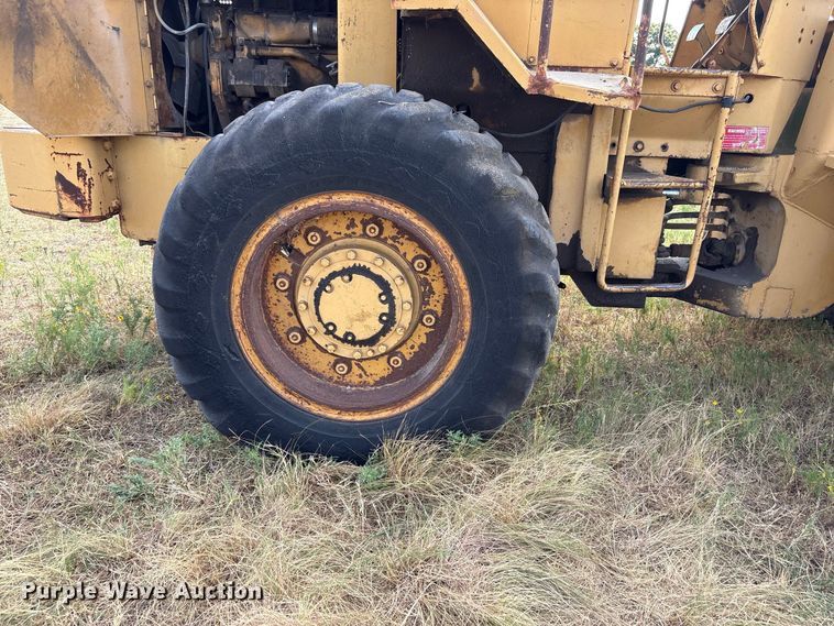 image for item EX0024 1981 Caterpillar 910 wheel loader