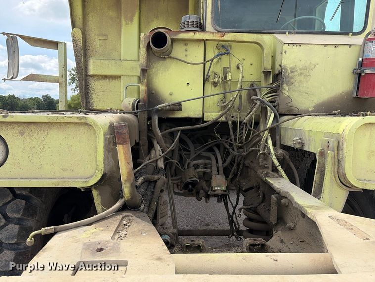 image for item EX2187 Euclid R25 haul truck