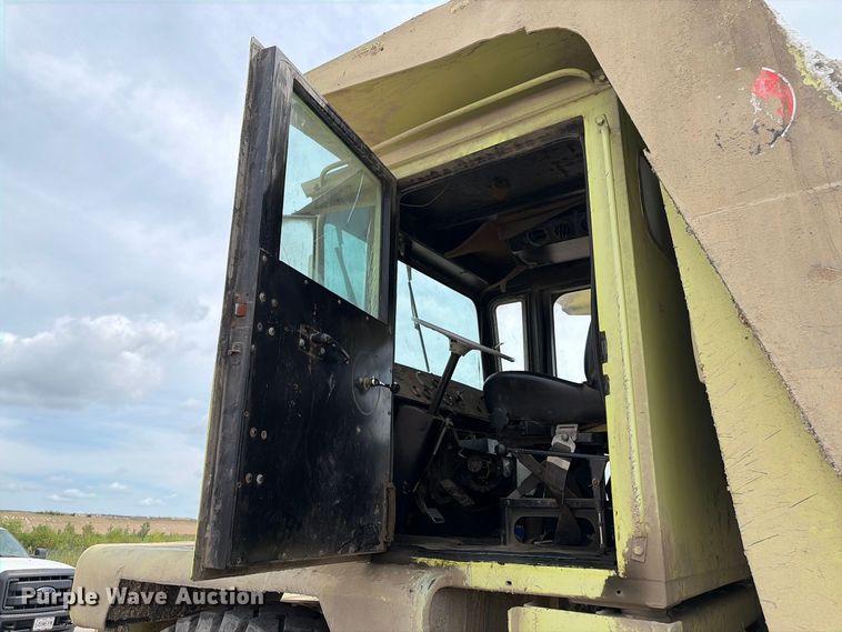 image for item EX2187 Euclid R25 haul truck