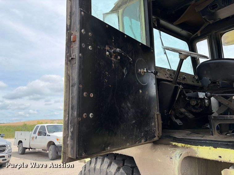 image for item EX2187 Euclid R25 haul truck
