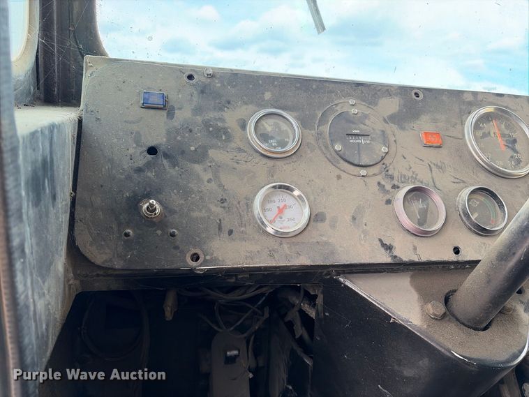 image for item EX2187 Euclid R25 haul truck