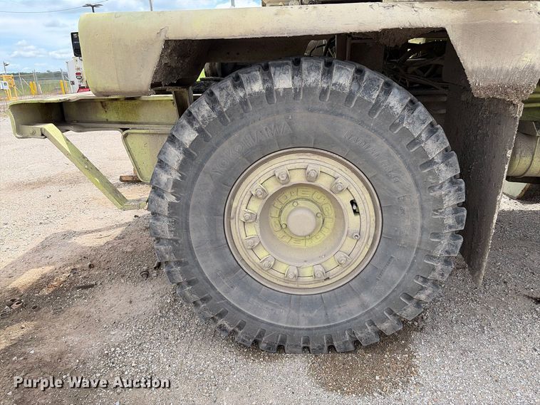 image for item EX2187 Euclid R25 haul truck