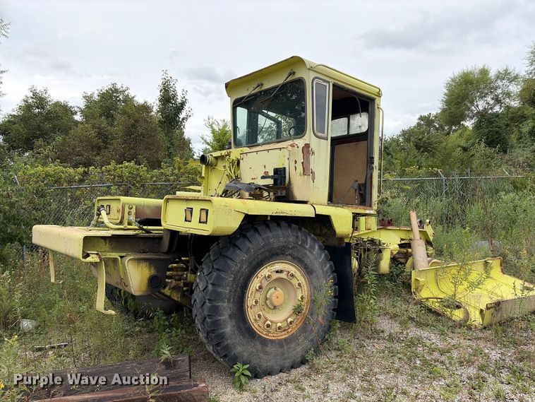 image for item EX2188 Euclid R25 haul truck