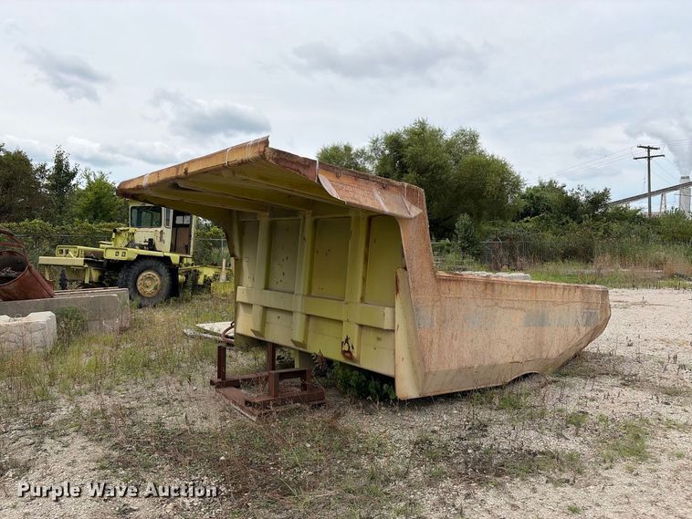 image for item EX2188 Euclid R25 haul truck