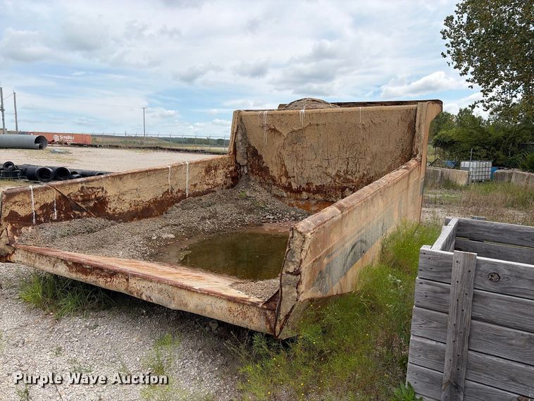 image for item EX2188 Euclid R25 haul truck