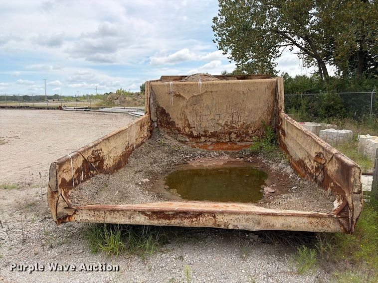 image for item EX2188 Euclid R25 haul truck