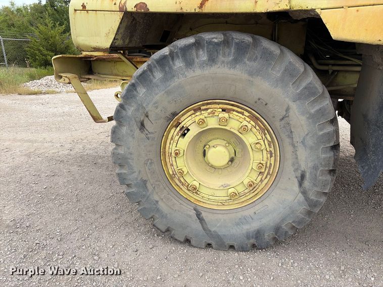 image for item EX2190 1999 Euclid R25 haul truck