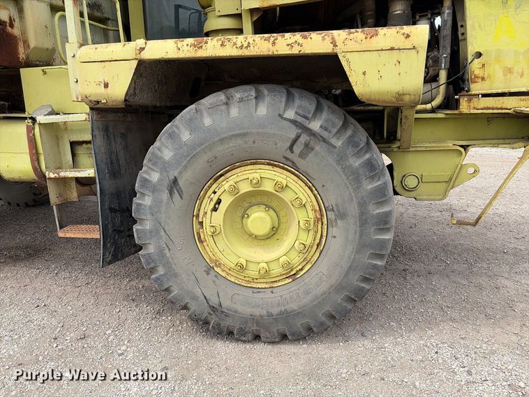 image for item EX2190 1999 Euclid R25 haul truck