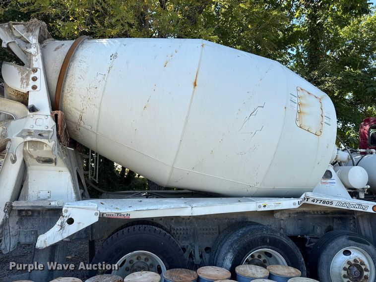 image for item EX2192 2023 International HX520 ready mix truck