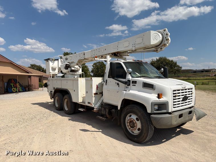 image for item EX4151 2006 Chevrolet C8500 bucket truck