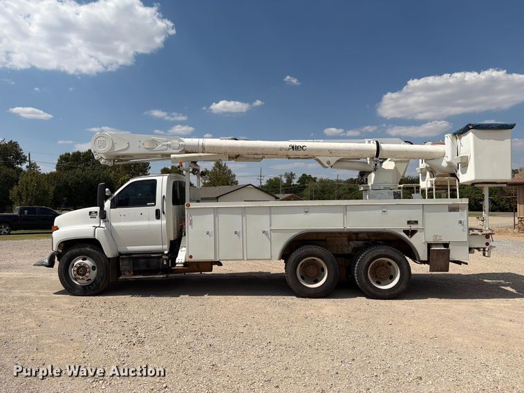 image for item EX4151 2006 Chevrolet C8500 bucket truck