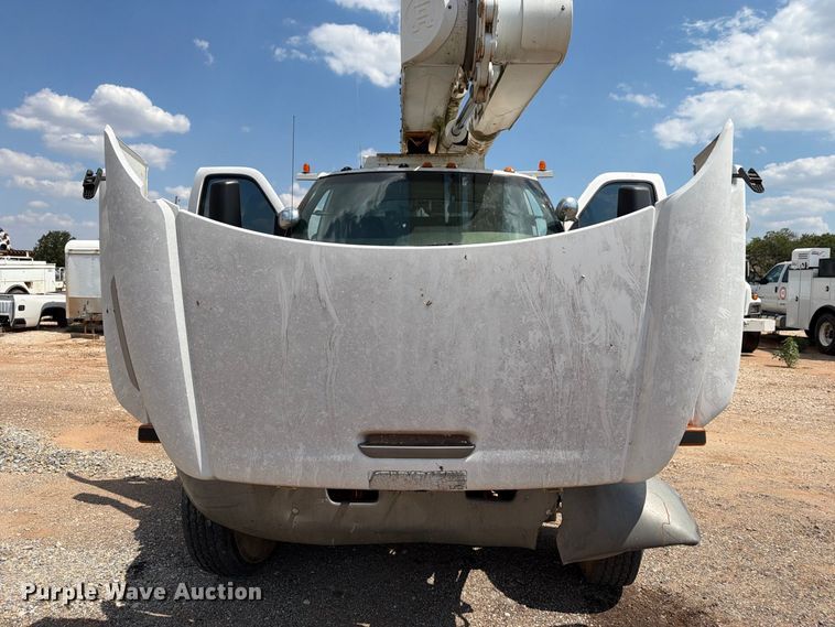 image for item EX4151 2006 Chevrolet C8500 bucket truck