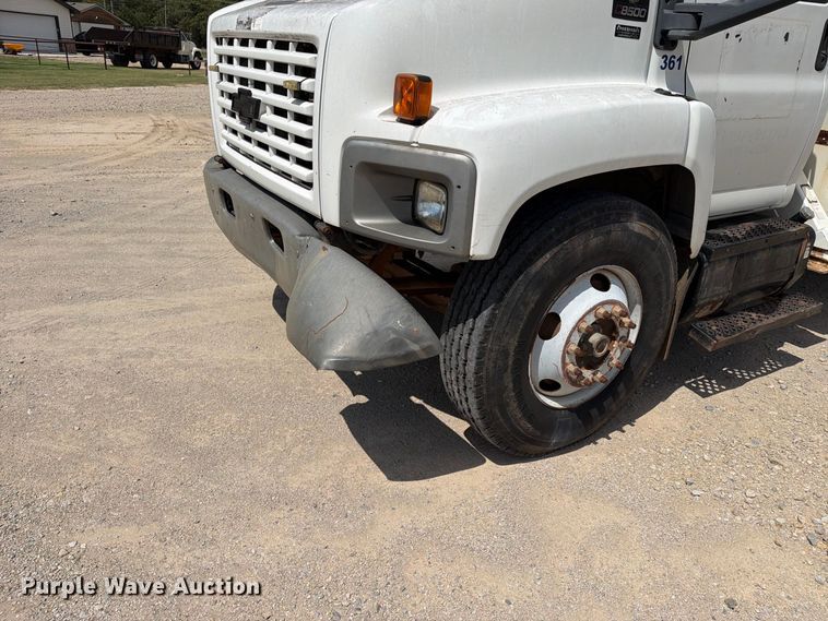 image for item EX4151 2006 Chevrolet C8500 bucket truck