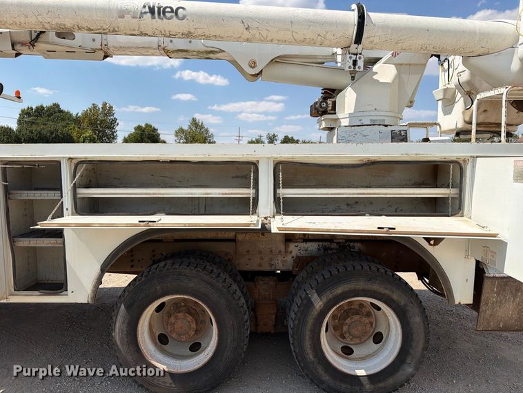 image for item EX4151 2006 Chevrolet C8500 bucket truck