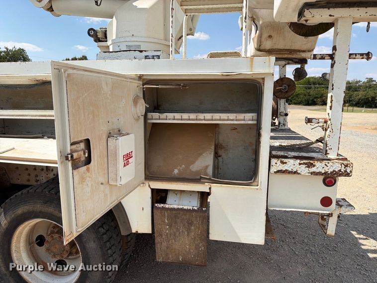 image for item EX4151 2006 Chevrolet C8500 bucket truck