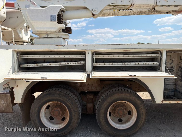 image for item EX4151 2006 Chevrolet C8500 bucket truck