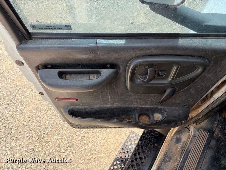 image for item EX4151 2006 Chevrolet C8500 bucket truck