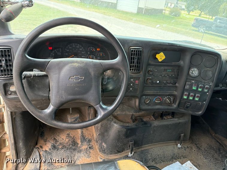 image for item EX4151 2006 Chevrolet C8500 bucket truck