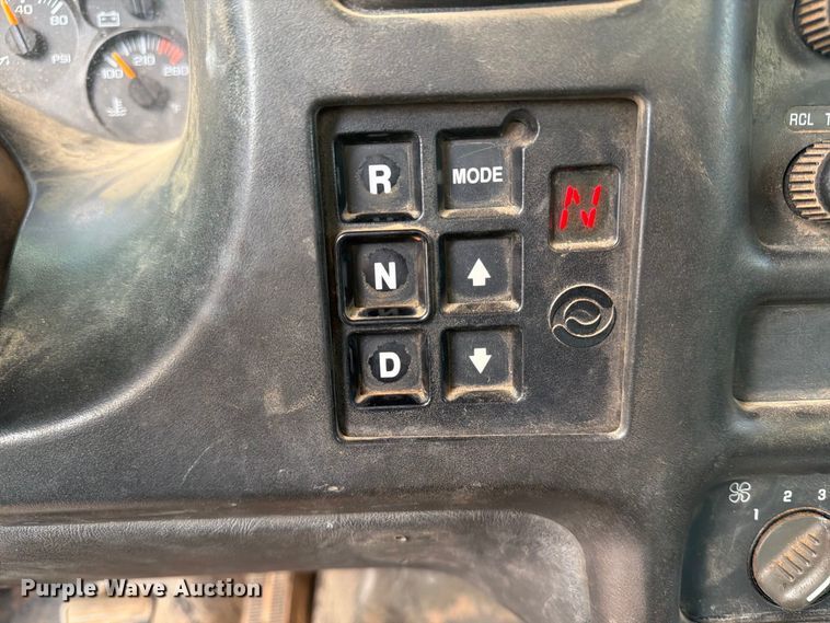 image for item EX4151 2006 Chevrolet C8500 bucket truck