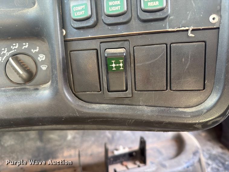 image for item EX4151 2006 Chevrolet C8500 bucket truck