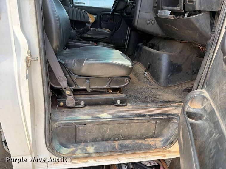 image for item EX4151 2006 Chevrolet C8500 bucket truck