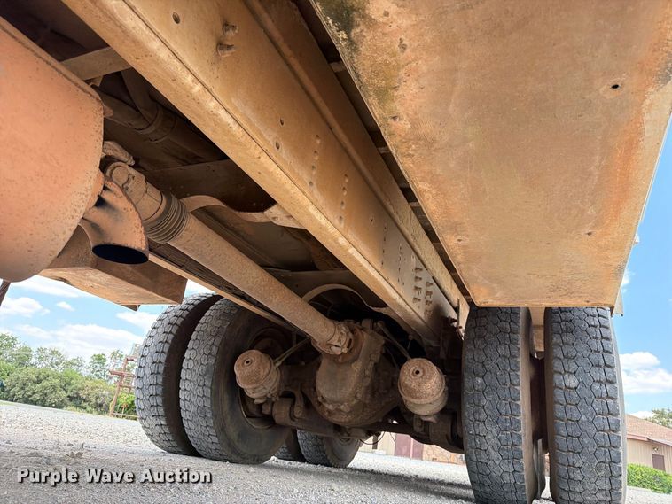 image for item EX4151 2006 Chevrolet C8500 bucket truck
