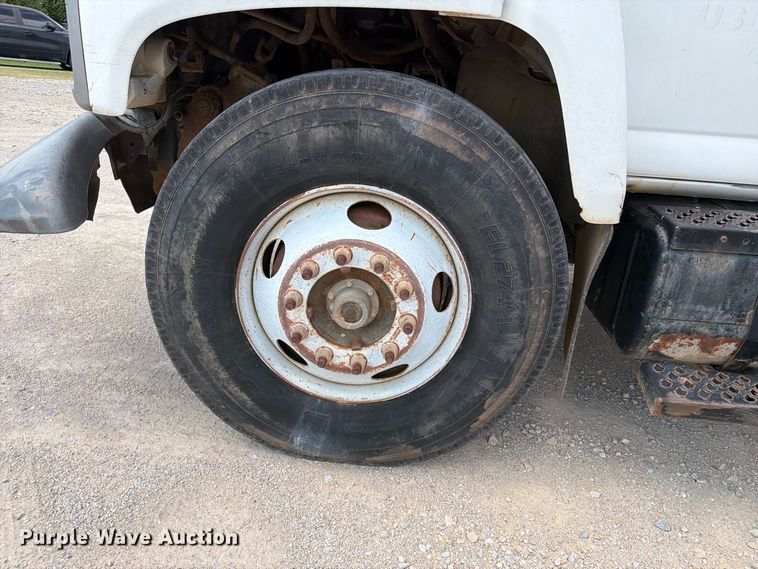 image for item EX4151 2006 Chevrolet C8500 bucket truck