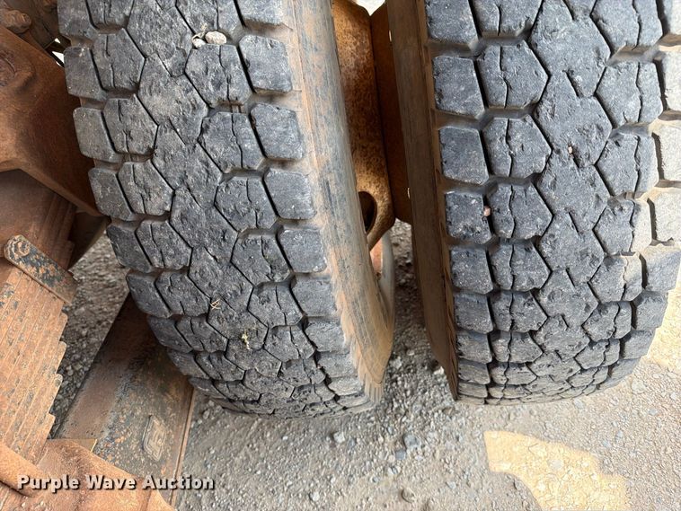 image for item EX4151 2006 Chevrolet C8500 bucket truck