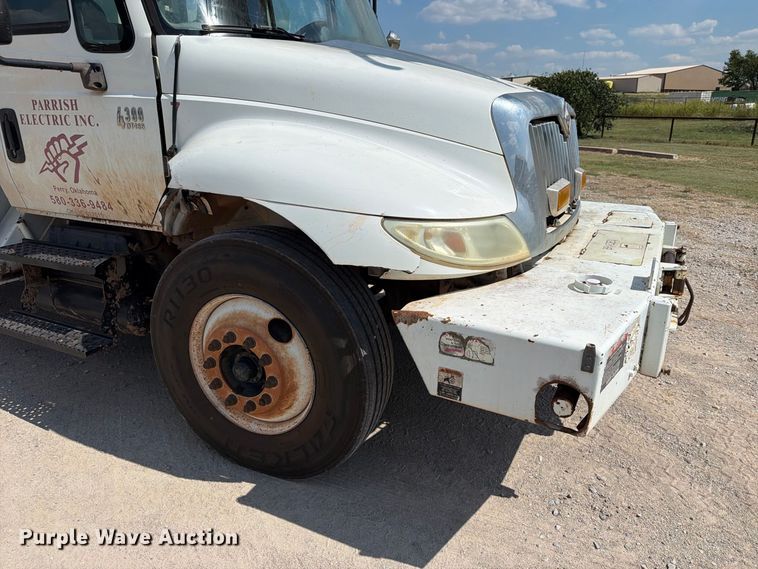 image for item EX4152 2005 International 4300 digger derrick truck