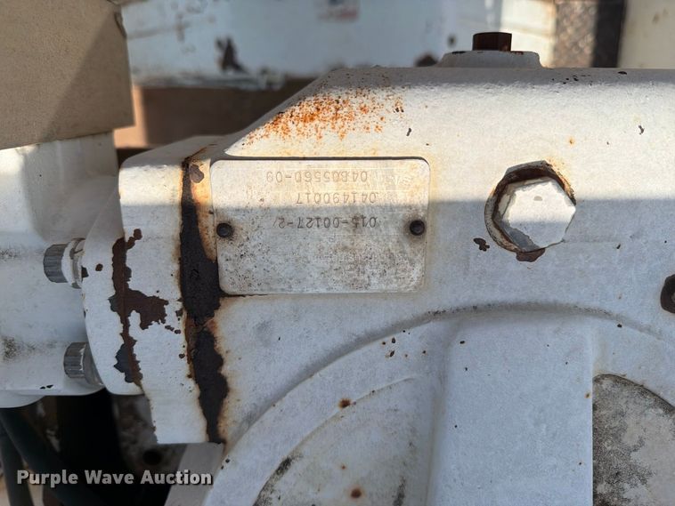 image for item EX4152 2005 International 4300 digger derrick truck