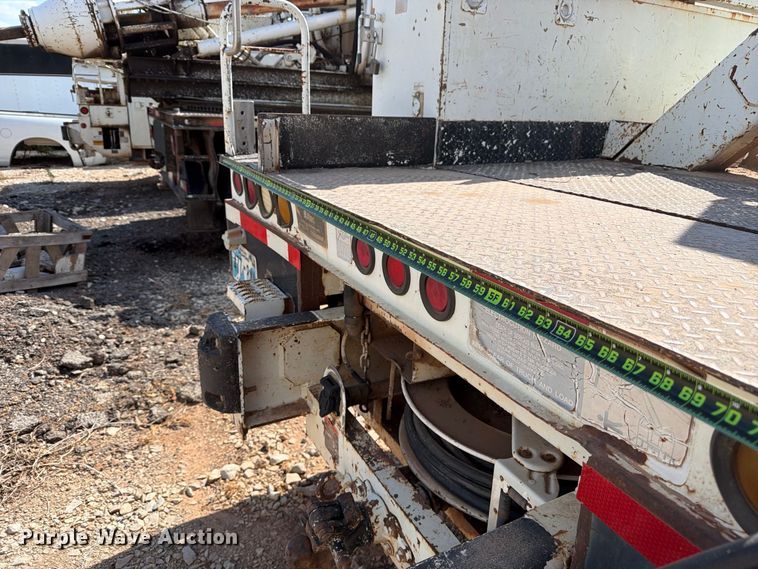 image for item EX4152 2005 International 4300 digger derrick truck