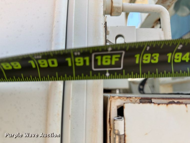image for item EX4152 2005 International 4300 digger derrick truck