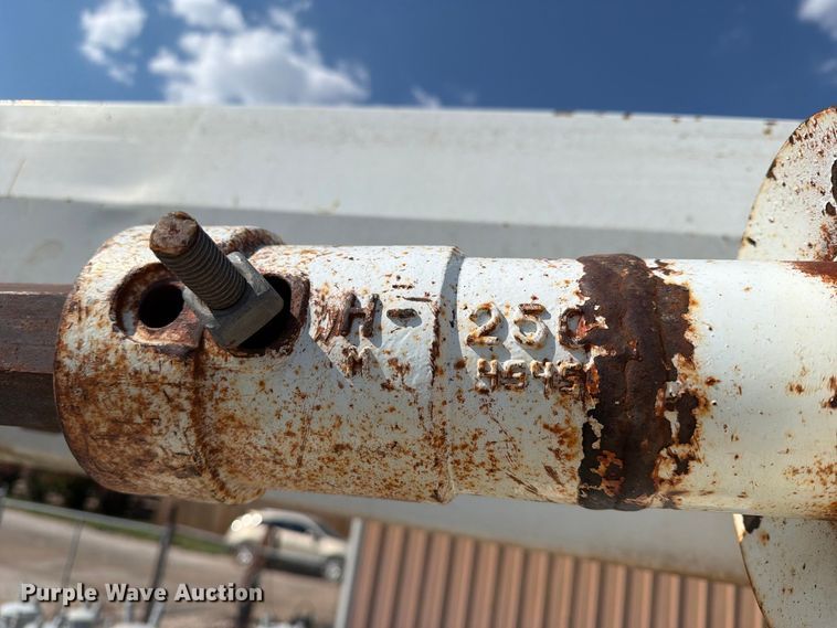 image for item EX4152 2005 International 4300 digger derrick truck