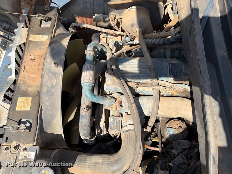 image for item EX4152 2005 International 4300 digger derrick truck