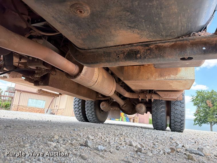 image for item EX4152 2005 International 4300 digger derrick truck