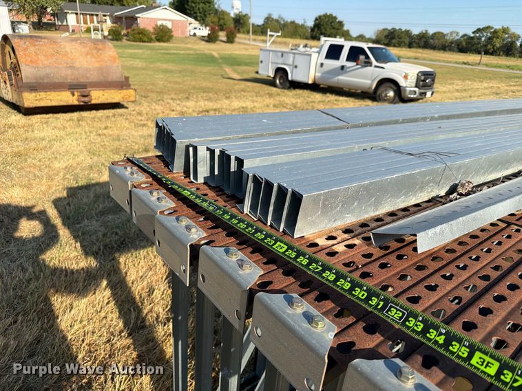 image for item EX4239 Pallet racking