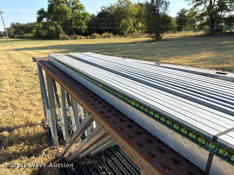 image for item EX4239 Pallet racking