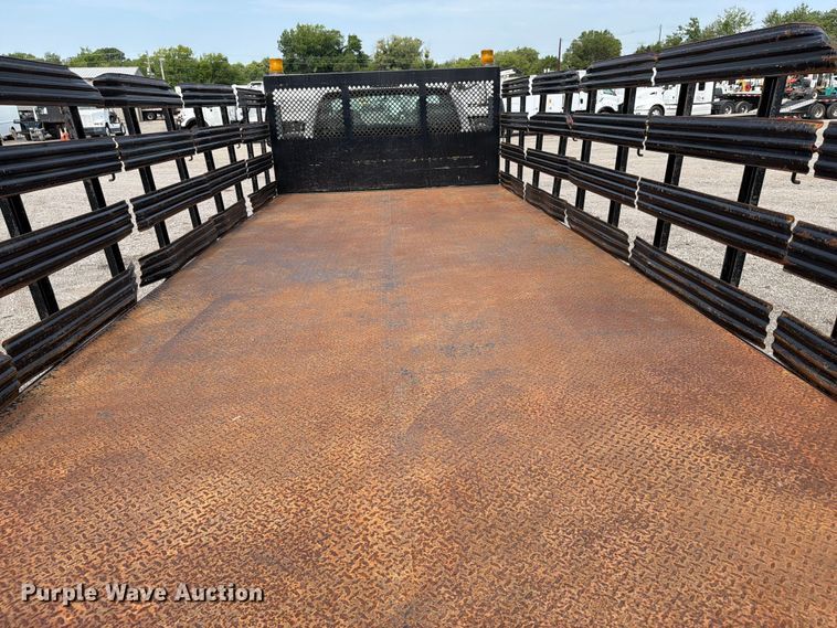 image for item FB4985 2018 Ford F650 Super Duty flatbed truck