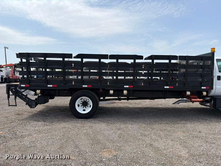 image for item FB4985 2018 Ford F650 Super Duty flatbed truck