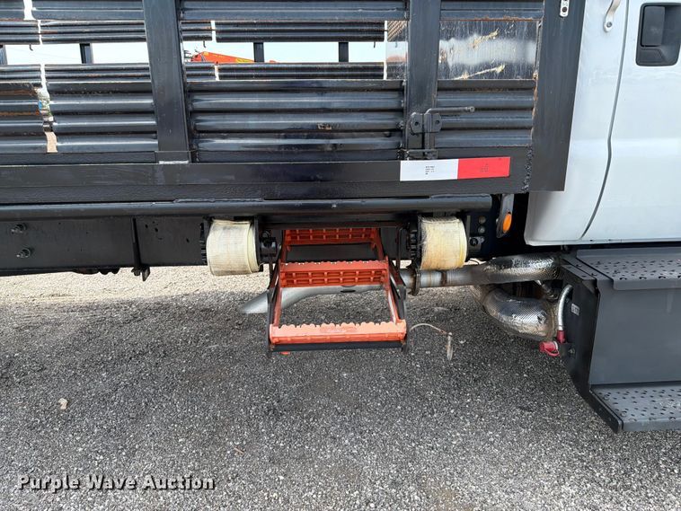 image for item FB4985 2018 Ford F650 Super Duty flatbed truck