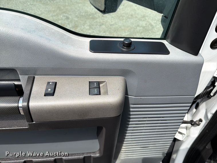 image for item FB4985 2018 Ford F650 Super Duty flatbed truck