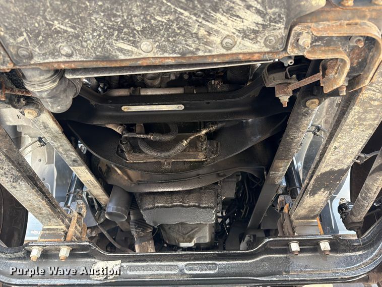 image for item FB4985 2018 Ford F650 Super Duty flatbed truck